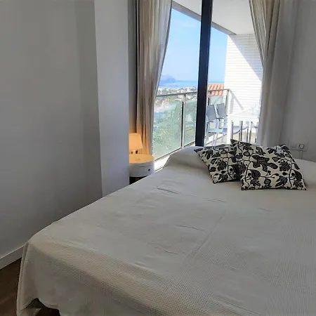 De 3 Con Terraza, Piscina, Parking Y Aire Acondicionado En - Es-170-54 Apartman