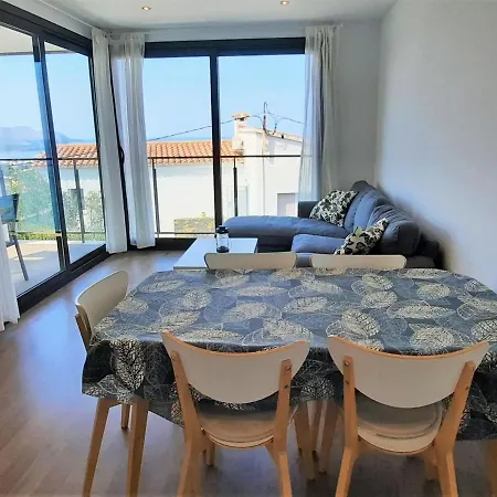 De 3 Con Terraza, Piscina, Parking Y Aire Acondicionado En - Es-170-54 *