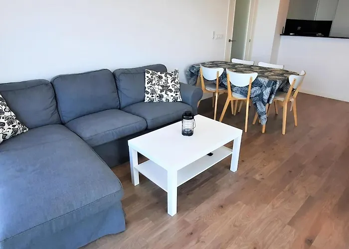 De 3 Con Terraza, Piscina, Parking Y Aire Acondicionado En - Es-170-54